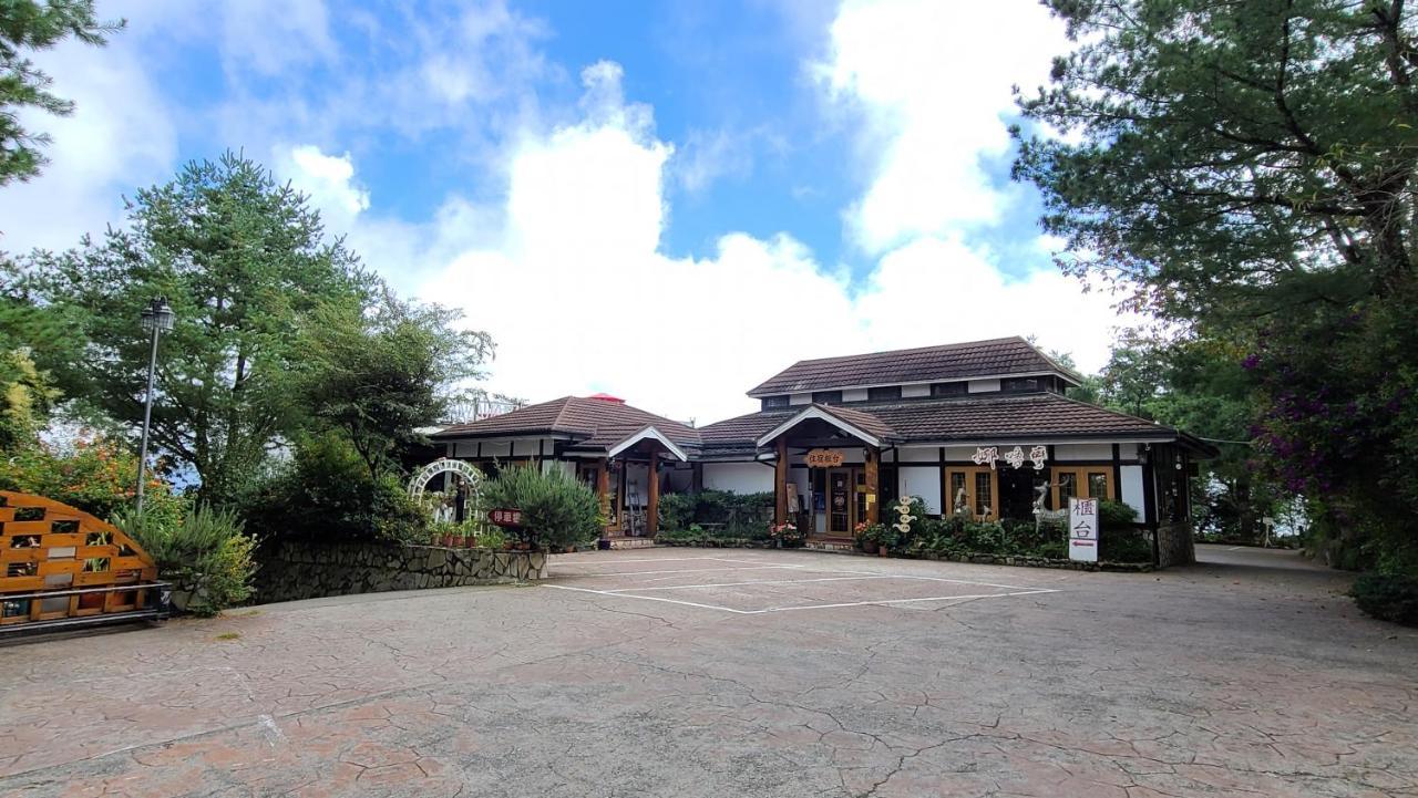 Naluwan Villa Renai Exterior photo